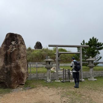 深山山頂の神社🙏