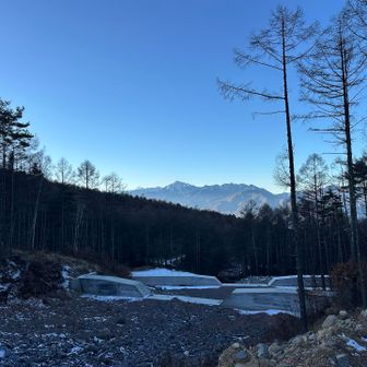 砂防ダム　ここからも甲斐駒