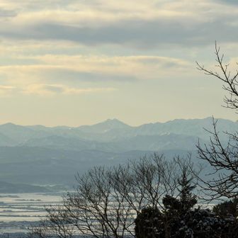 双耳峰は燧ヶ岳か