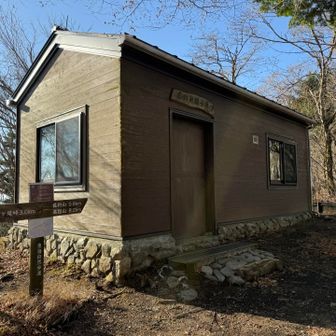 立派な避難小屋