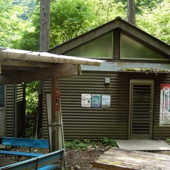 トイレもきれいで男性用女性用と分かれてます。