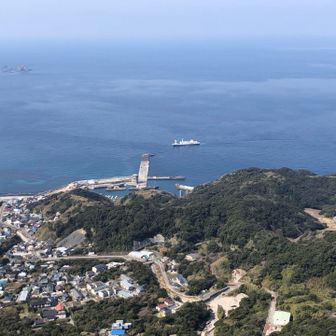 サルビア丸、今日は神津島港