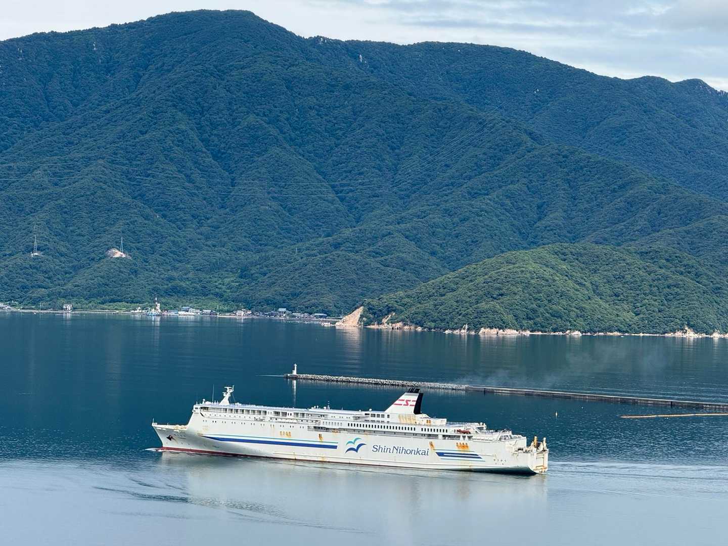 後ろの山は
西方ヶ岳と蠑螺ヶ岳