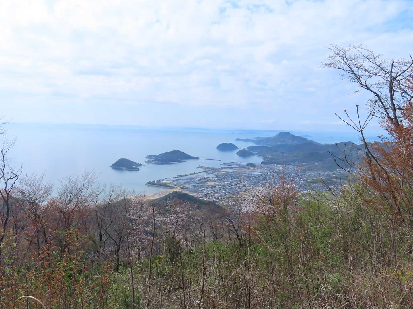 志保山から仁尾方面
