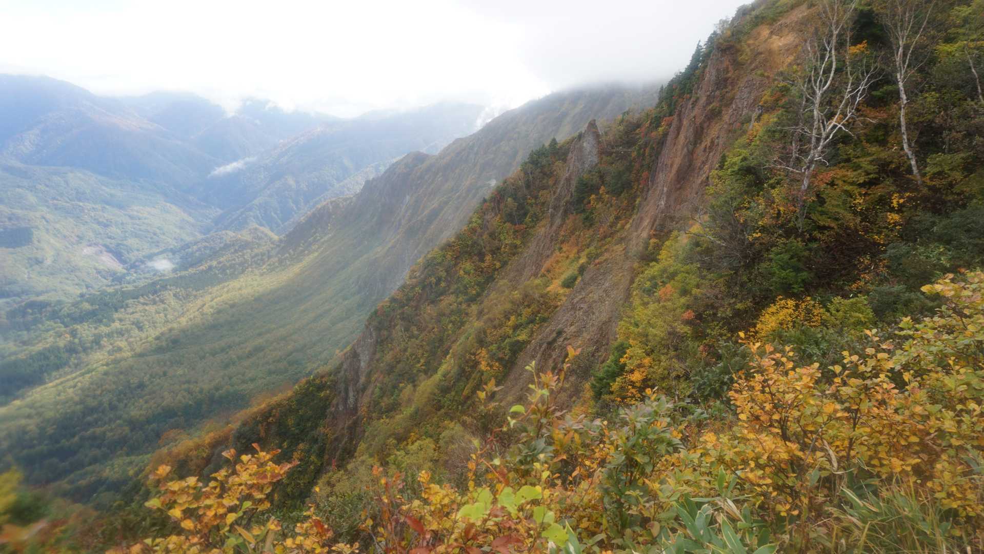 この荒々しさが鳥甲山の魅力❕
