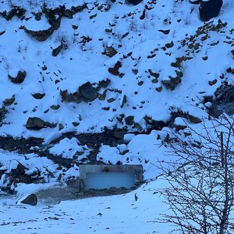 夏沢峠への登山から見た野天風呂