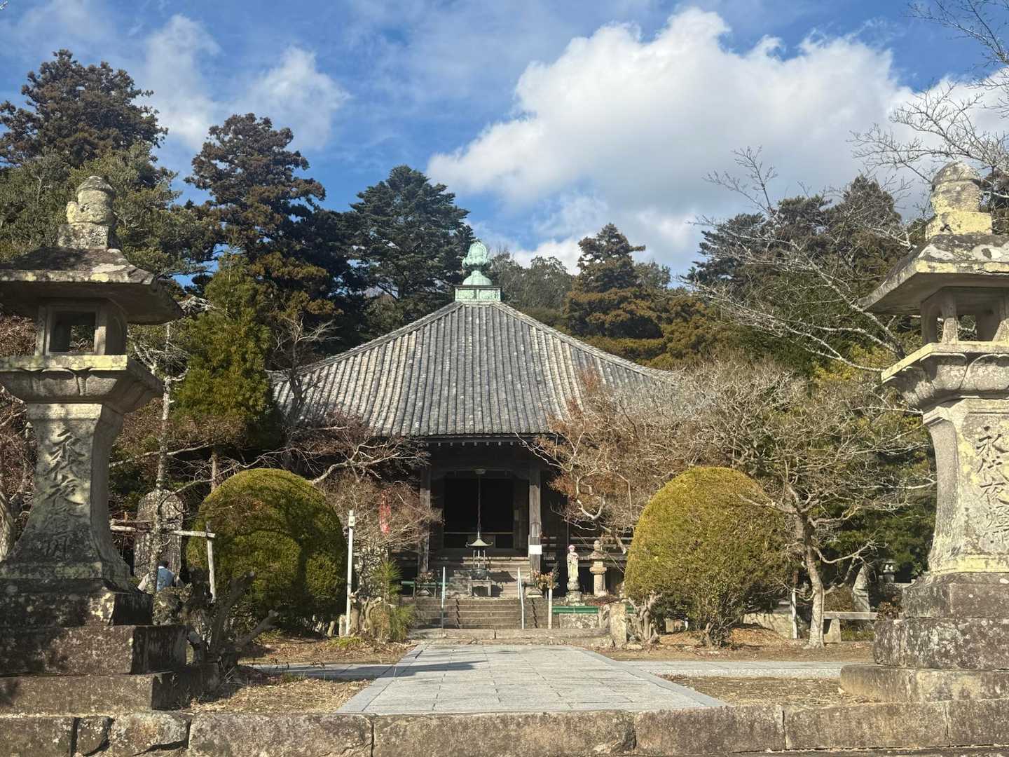 石峯寺しゃくぶじ
👏して、そのまま👉右側へ