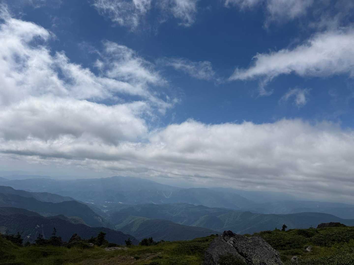 ふと振り返ると凄い絶景でした。
