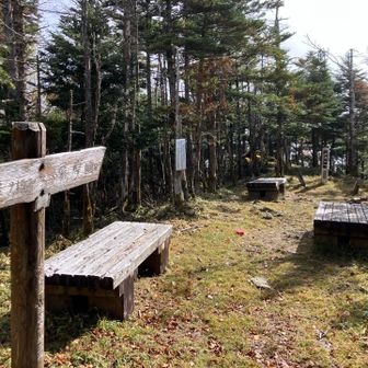 水晶山到着
昨年歩いた区間に比べてアップダウンが緩やかです
