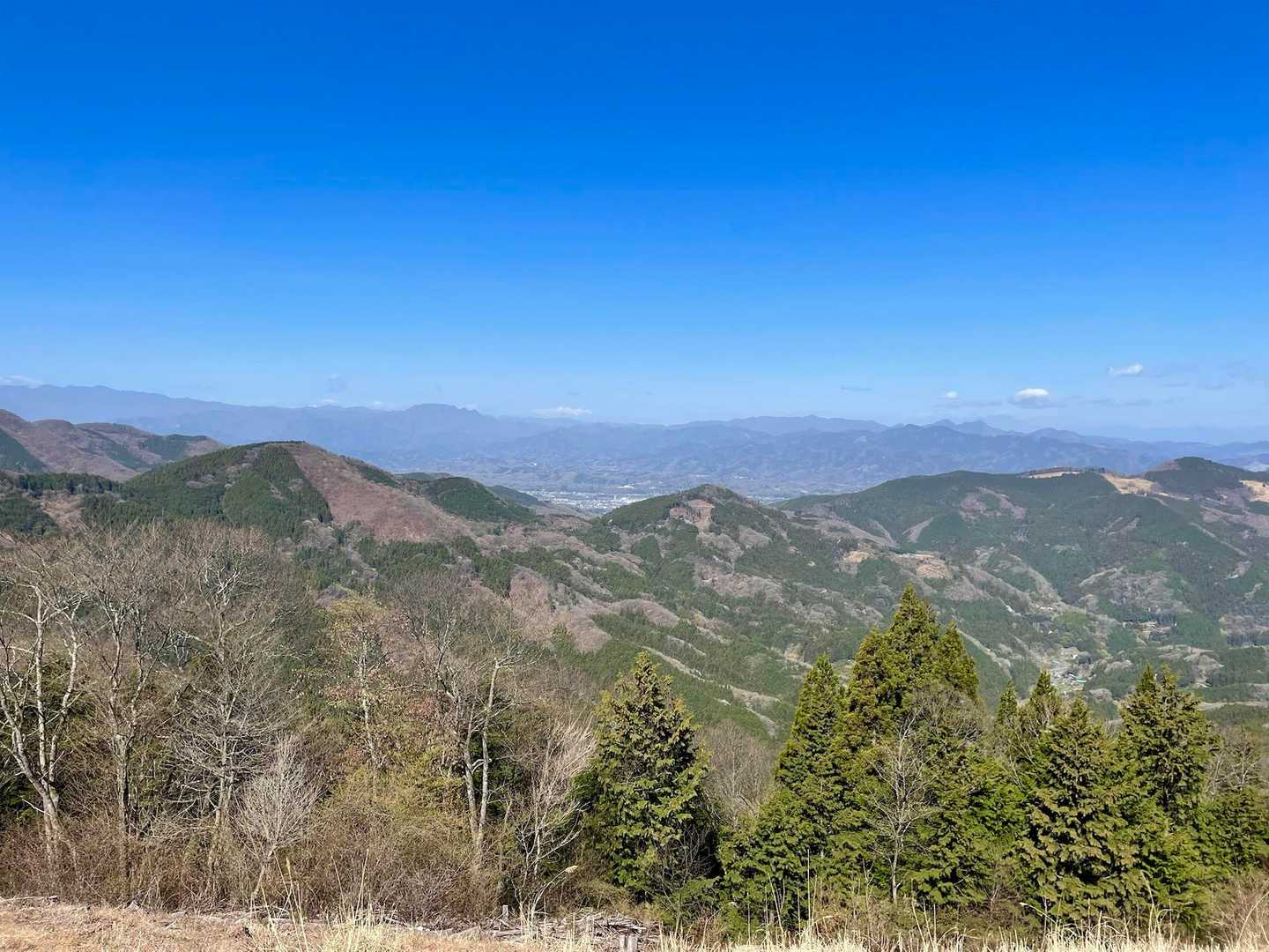 堂平山から両神山や武甲山が見えます⛰️