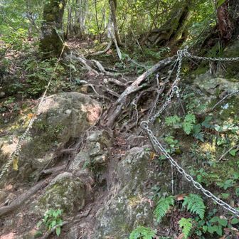 帰り、クサリ場、暑さもあり堪えます…