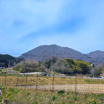 山田バス停へ到着🙌
更にロードをテクテク歩き飯谷登山口へ...。
そして無事終了👌
本日も有り難うございます🙇