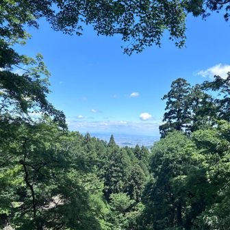 奈良盆地が見えます