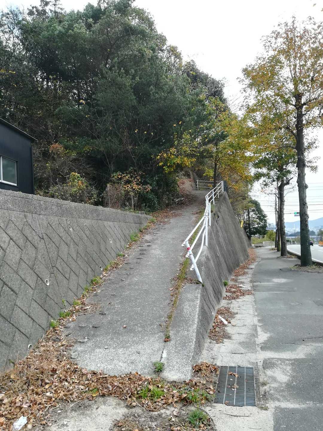 勝坂コースの登山口です。