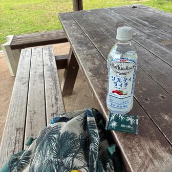 パンダを見ながら水分補給