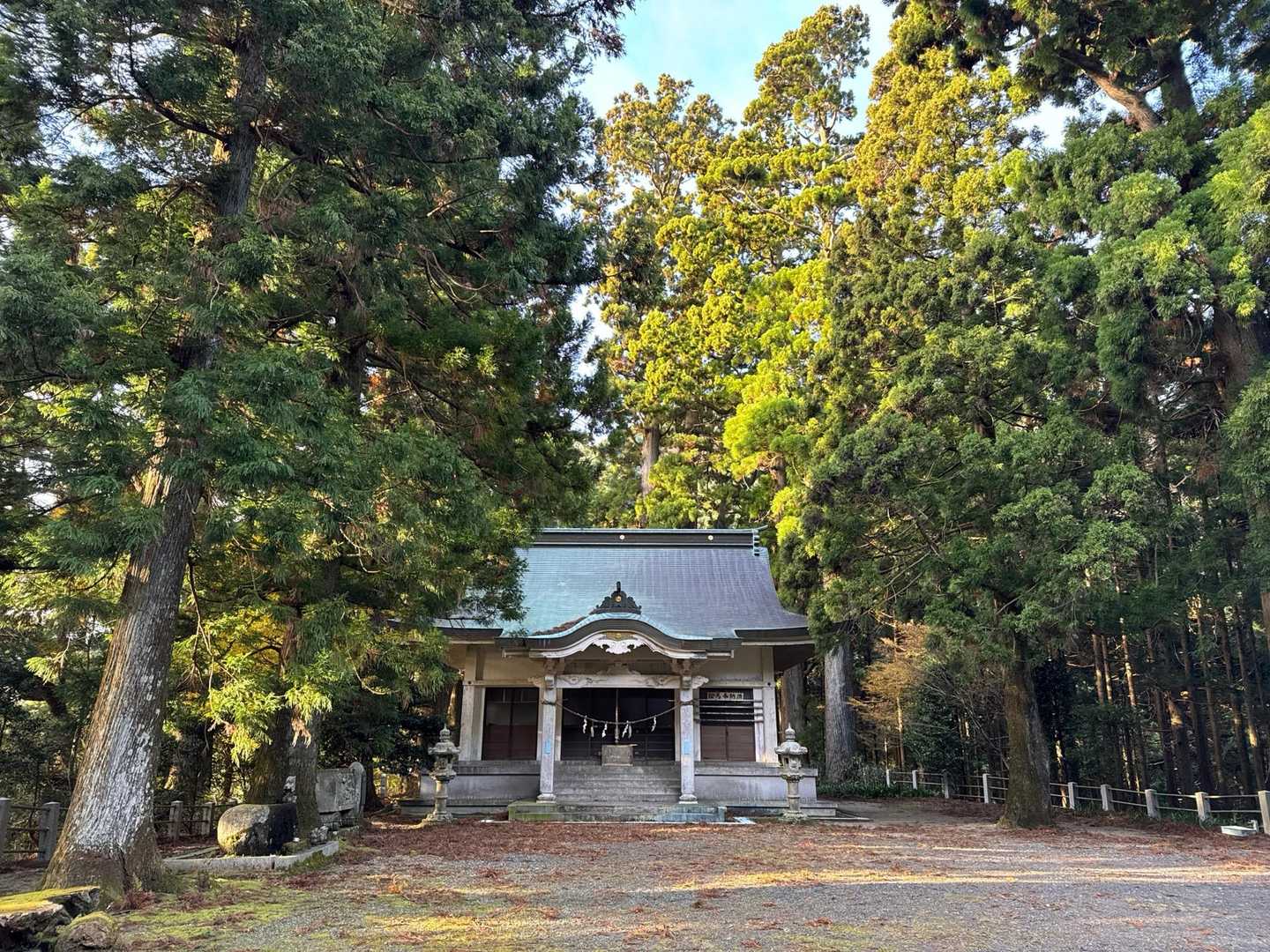 平山口-穂積神社登山口-穂積神社-竜爪山-竜爪山-平山口 周回コースの写真