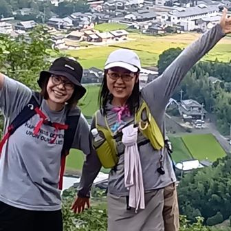 岩の上でイエーイ😀