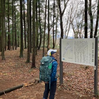 すごいね。こんな山の上に。
地形をうまく利用しているらしい。