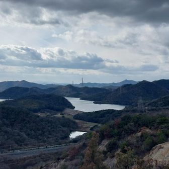 西方向🧭高御位山はどれかなぁ