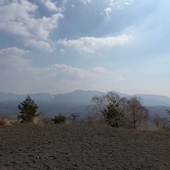 これから向かう山々