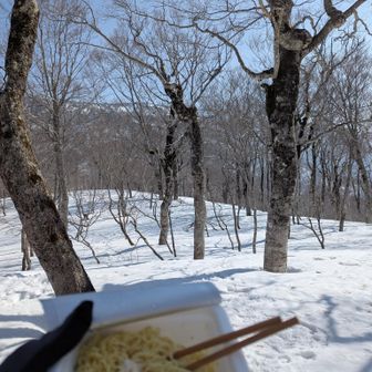 荷物低減のため早めの🍜