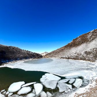 少し氷溶けてました　でも最高　美しい☺️