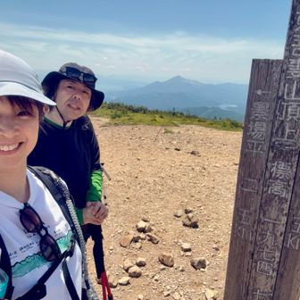 登ったこと無かった東吾妻山へ！真後ろは磐梯山がよく見えました✨️