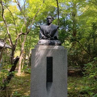 石田三成の像