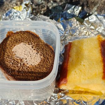 コーヒーとお菓子を食べて、幸せ〜☕😋