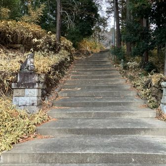 鳥居の前に駐車させていただき、サクサクッと。