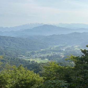 飯豊山方面