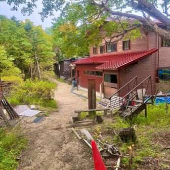 そしてバッヂを買いに、旦那くんダッシュで薬師小屋🛖に行ってくれました🙏✨