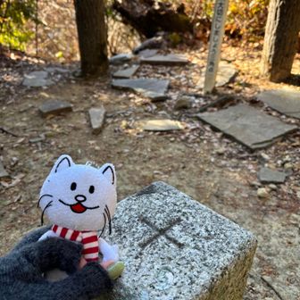 千羽ケ岳の三角点タッチ🩷