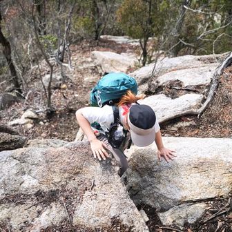 ずーっと岩場が続いて楽しい！