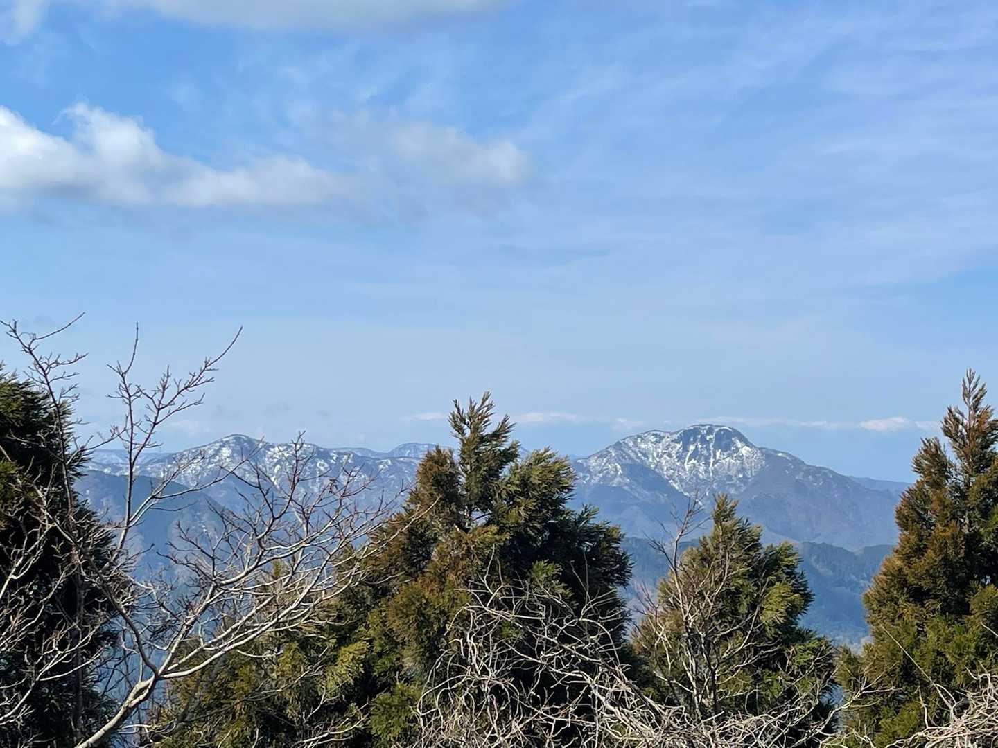 展望台から日野山眺めてみた👀