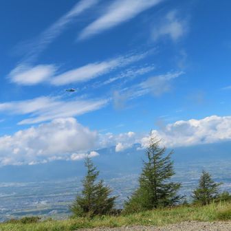 ヘリコプターが近くまで飛んできたから手を振ったら・・・