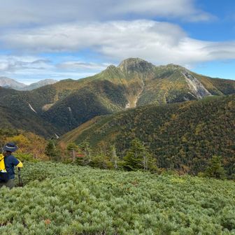 塩見が、遠くなってきたね
下山のアップダウンが、厳しいよ〜