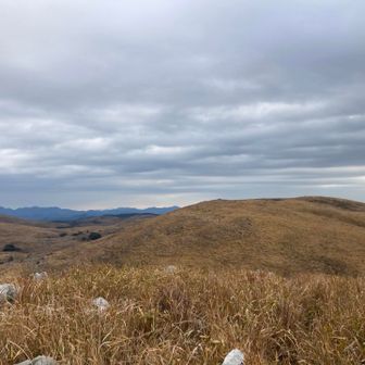 由布岳、九重連山が見えそうで見えない
