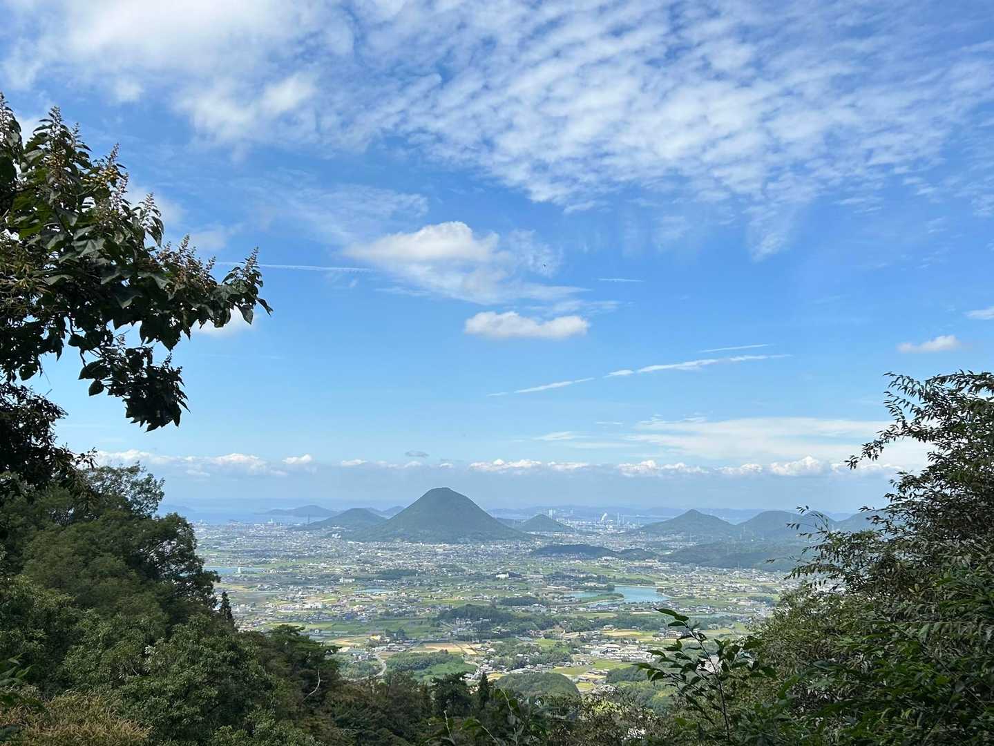 飯野山
