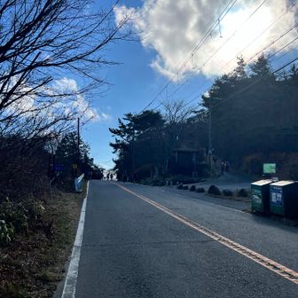 ハイカー沢山。そりゃそうだ。天気良くてあったかかったし。