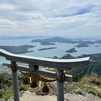 天空の鳥居越しの絶景。最高でした。