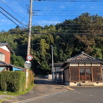 ギリ登山道につながると分かる道