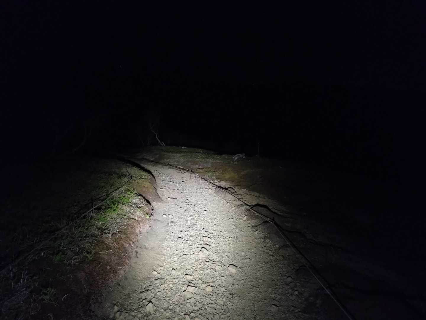 帰り道はライトの明るさ最大で帰ります🔦
