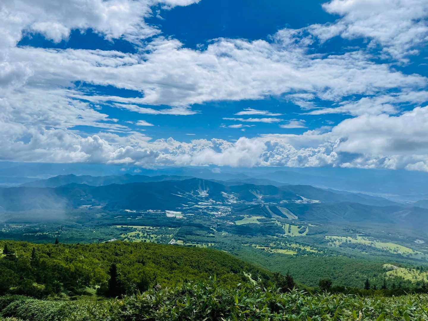 菅平牧場-四阿山登山口-小四阿-中四阿-四阿山-根子岳 周回コースの写真