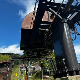 さて、本日は三瓶山ぐるり。
東の原　リフト🚠
火曜日は運休🎌

暑さ凌いで
朝駆け計画していたが……
と言っても、参加者はアタシだけ😅