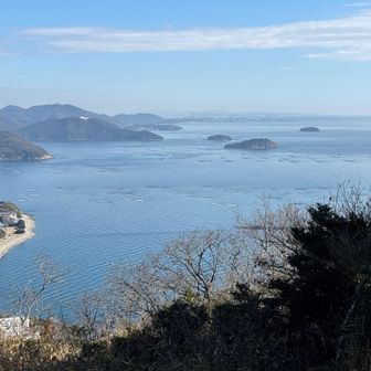 複雑に入り組む海岸線　手前二つ目から坂越湾　相生湾　室津港