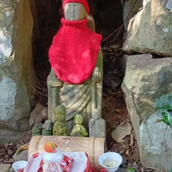 日本坂峠のお地蔵様
2026正月が近くなりました