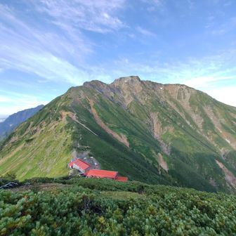 五竜岳と五竜山荘