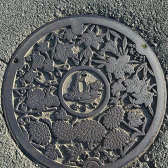 越生町のマンホール