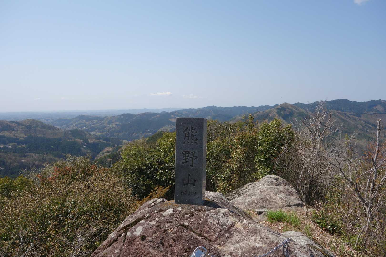 ここの山頂は気持ちが良いです(^-^)